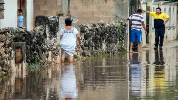 Numerosas viviendas que se encuentran en las partes bajas de las poblaciones resultaron inundadas por las intensas precipitaciones que trajo al Estado el frente frío No. 4 Numerosas viviendas que se encuentran en las partes bajas de las poblaciones resultaron inundadas por las intensas precipitaciones que trajo al Estado el frente frío No. 4
