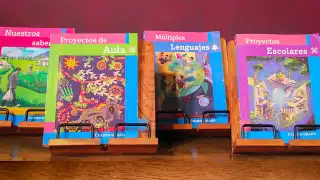 Presentan nuevos libros de texto gratuitos