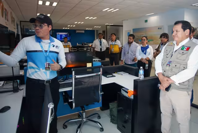 El delegado federal recorrió la escuela de aeronáutica