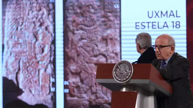 El INAH dio cuenta del hallazgo de una estela conmemorativa labrada en dos caras