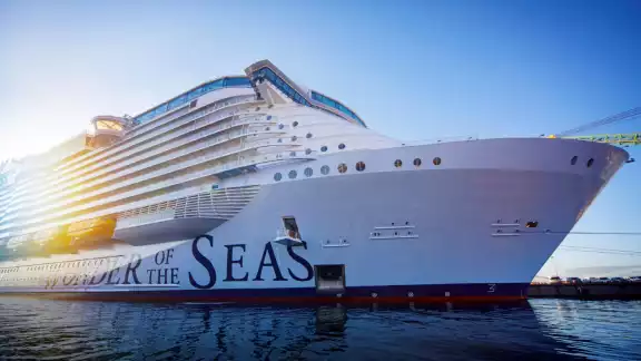 El crucero 'Wonder of the Seas' permanecerá seis horas en Mahahual, por lo que prevén una derrama económica positiva El crucero 'Wonder of the Seas' permanecerá seis horas en Mahahual, por lo que prevén una derrama económica positiva