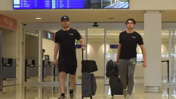 Solamente el vuelo de VivaAerobus estuvo retrasado este lunes Solamente el vuelo de VivaAerobus estuvo retrasado este lunes
