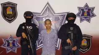 Capturan a joven narcomenudista en Cancún con varias dosis de droga