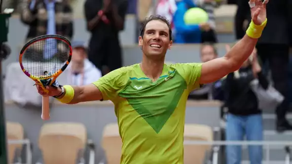 Rafael Nadal sigue avanzando en Roland Garros y acaba de firmar su pase a los octavos de final del Grand Slam