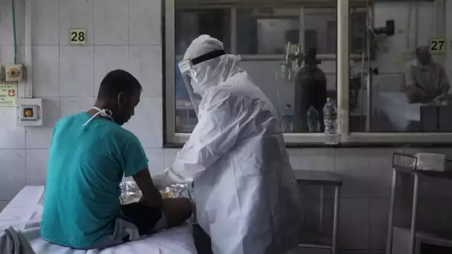 Hasta el momento, 16 millones de personas se han contagiado de COVID-19 (Reuters)