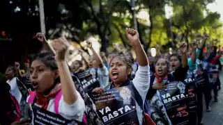 Los padres de los normalistas piden apoyo para encontrar a sus hijos