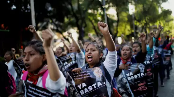 Gobierno de México revela 10 puntos clave de la desaparición de los 43 normalistas de Ayotzinapa Gobierno de México revela 10 puntos clave de la desaparición de los 43 normalistas de Ayotzinapa