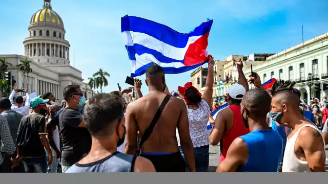 El Presidente de Cuba acusó que existe una intensión de separar pueblo, estado, de gobierno, de partido.