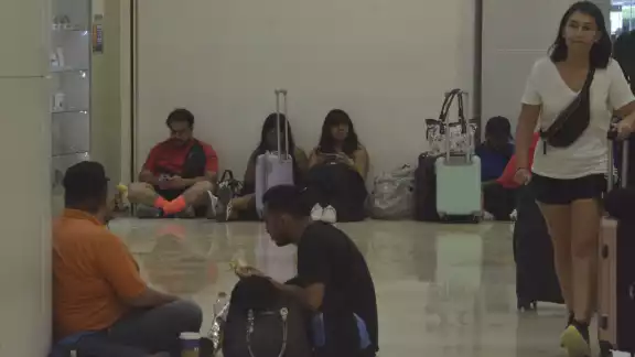 Fueron 17 voluntarios los que no pudieron subir a la aeronave