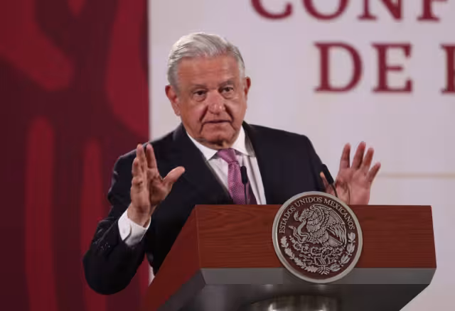 El mandatario reiteró que es su deber participar en las votaciones del 10 de abril