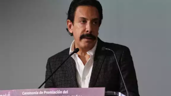 El exgobernador de Hidalgo también aseguró que competirá por la dirigencia del PRI