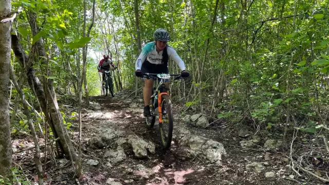 El punto de salida será en las inmediaciones del Palacio Municipal local, abarcando el Eco Parque de aventura Bolontunil