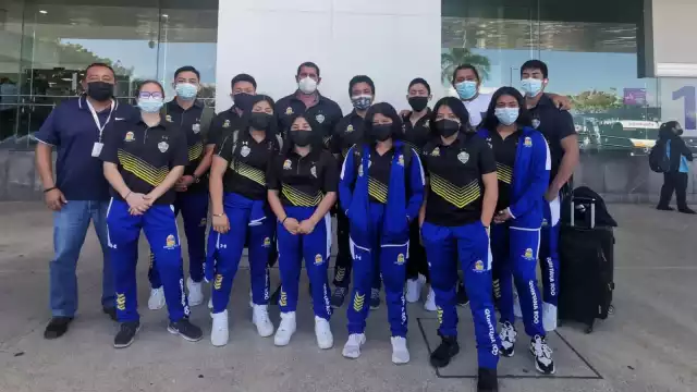 La delegación quintanarroense de levantamiento de pesas está compuesta por 10 atletas