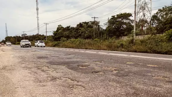 Desde el año 2011 no se ha dado el adecuado mantenimiento a la vía