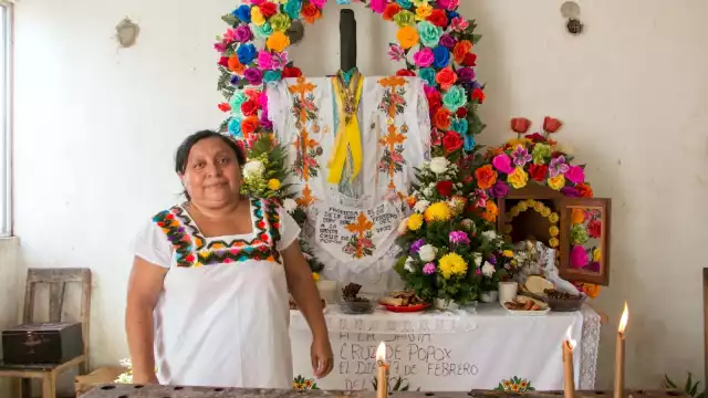 La Santa Cruz de Popox peregrina en la mayoría de los municipios de Yucatán a lo largo de todo el año