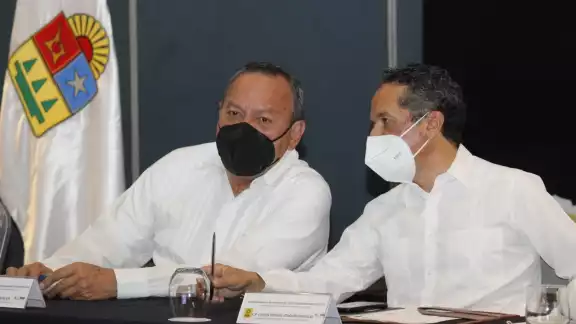 Carlos Joaquín no perdió oportunidad para decir que su gobierno ha combatido a la corrupción en Quintana Roo
