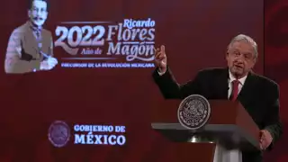 AMLO señaló que hay un proceso de revisión de los mecanismos estatales para la protección de periodistas y luchadores sociales.