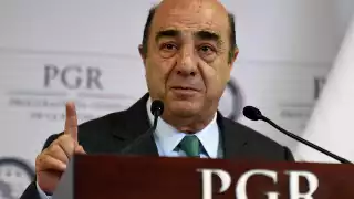 Vinculan a proceso a Jesús Murillo Karam, extitular de la Procuraduría General de la República