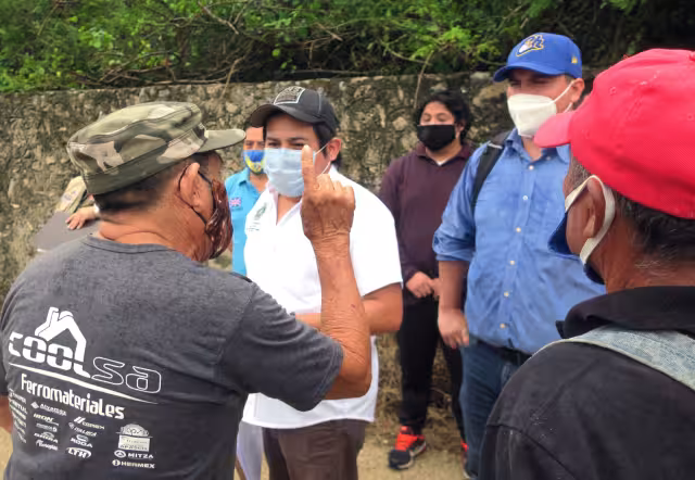 Los ejidatarios encararon al enviado de la Fiscalía del Estado para explicarle que no tiene caso hacer nuevas demarcaciones