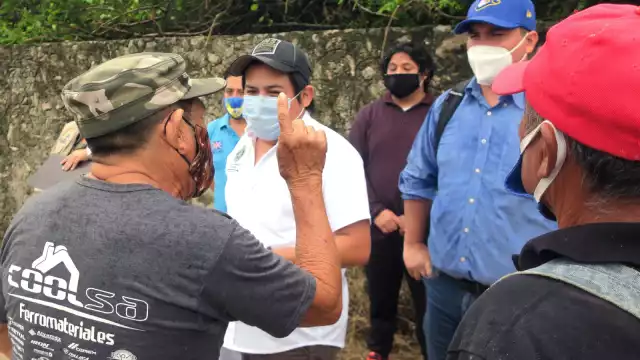 Los ejidatarios encararon al enviado de la Fiscalía del Estado para explicarle que no tiene caso hacer nuevas demarcaciones