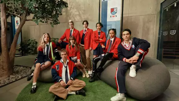 Los diseños de los uniformes muestran rasgos distintivos de personalidad que se irán descubriendo en los personajes Los diseños de los uniformes muestran rasgos distintivos de personalidad que se irán descubriendo en los personajes