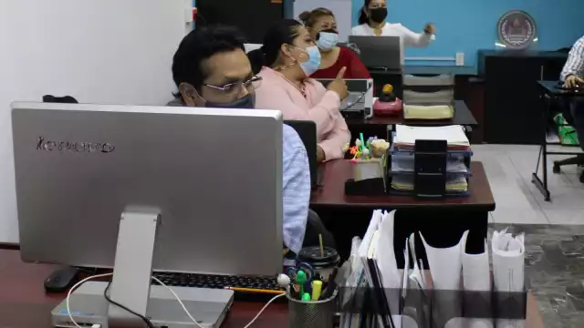 Es deber del trabajador al servicio del Estado transparentar todos sus bienes funciones.