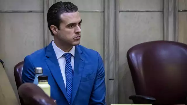 Luego de despedirse de su familia y de haber sido declarado culpable, el actor ingresó al centro de detención del condado de Miami-Dade