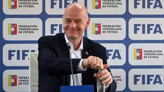 FIFA engloba 211 países, recordó Infantino, todos con "derecho a soñar" con la competición, dijo