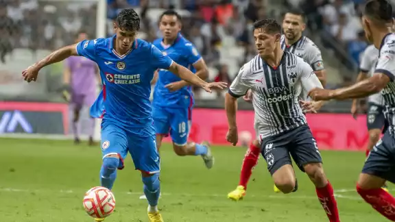 Monterrey y Cruz Azul definen en el Estadio BBVA al primer semifinalista del Torneo Apertura 2022 de la Liga MX Monterrey y Cruz Azul definen en el Estadio BBVA al primer semifinalista del Torneo Apertura 2022 de la Liga MX