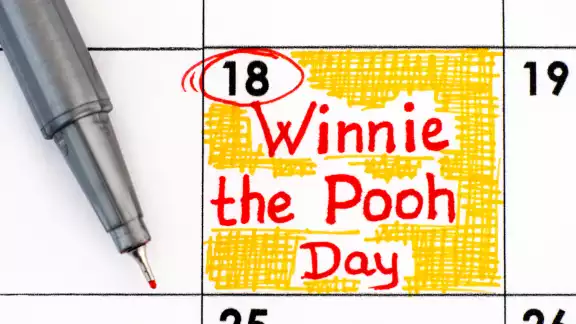 El osito del tarro de miel está de manteles largos este 18 de enero. Foto: Especial