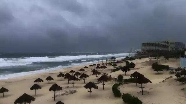 Algunas zonas de Quintana Roo, además de Cancún, tendrán afectaciones causadas por la Onda Tropical 24