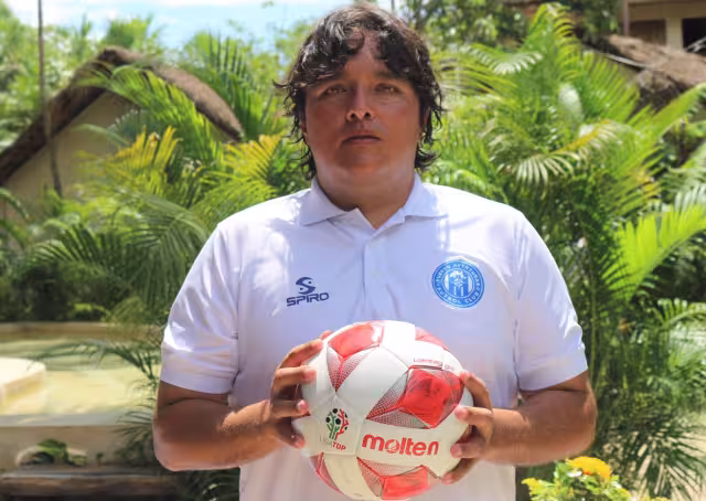 La directiva del club omitió informar sobre las causas del deceso del director técnico