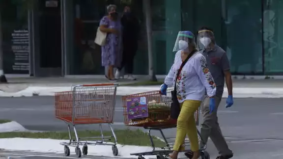 Especialista médico pide no alarmarse y dice que las infecciones de la subvariante son pocas Especialista médico pide no alarmarse y dice que las infecciones de la subvariante son pocas