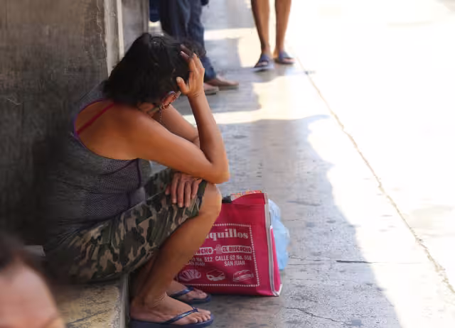 Terminar una relación o ser despedido del trabajo son situaciones detonantes de ideas suicidas