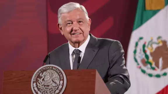 AMLO asegura que Tren Maya no afectará ríos subterráneos y cenotes porque el 70% se construye en viaducto elevado