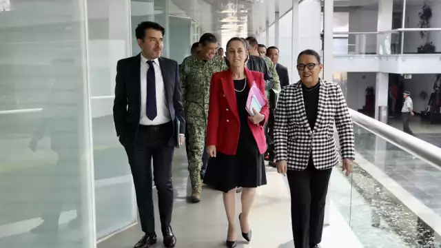 Rosa Icela Rodríguez lució sus pejearetes en una reunión de seguridad con Claudia Sheinbaum