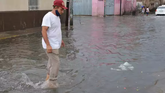 Este viernes podría sentirse fuerte calor con riesgo de lluvias Este viernes podría sentirse fuerte calor con riesgo de lluvias