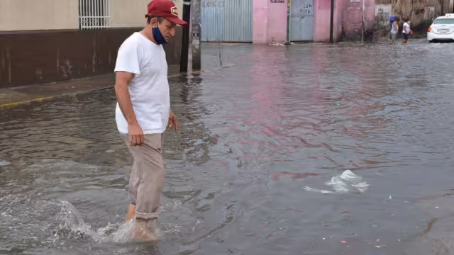 Este viernes podría sentirse fuerte calor con riesgo de lluvias