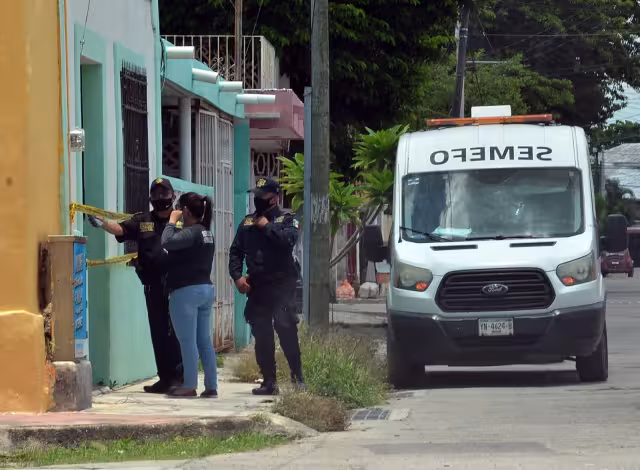 El occiso recibió 32 cuchilladas en la cabeza, rostro y cuerpo en un predio del fraccionamiento Francisco de Montejo