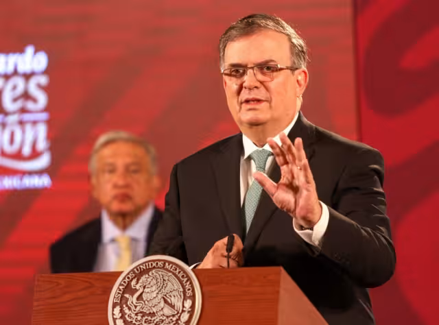 En la mañanera, el canciller Marcelo Ebrard informó que llegaron con bien los 81 pasajeros evacuados de Ucrania, entre ellos 44 mexicanos.