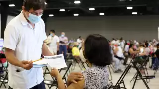 En el primer día de la jornada se aplicaron más de 8 mil vacunas, el día ayer se esperaba inmunizar hasta 4 mil