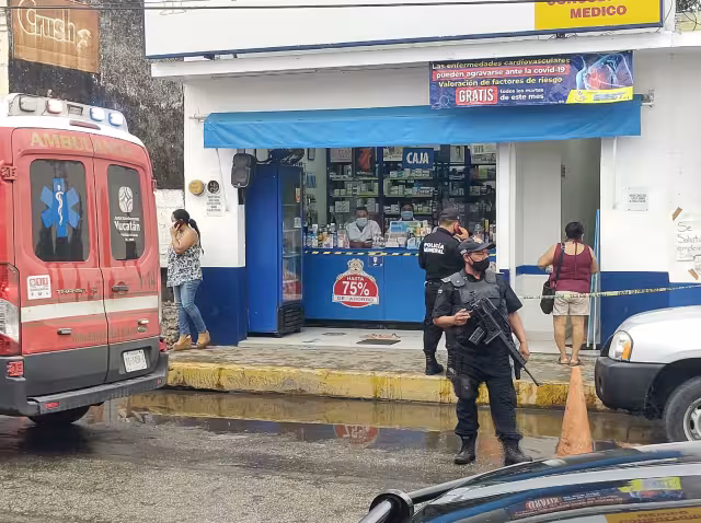 Hombre muere mientras esperaba una consulta en Ticul