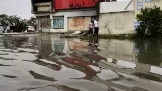 Así lucieron algunas calles de Cancún con las lluvias registradas