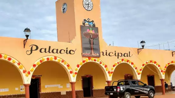 Autoridades instalaron cámaras de seguridad en el Palacio Municipal Autoridades instalaron cámaras de seguridad en el Palacio Municipal