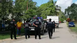 El hombre fue detenido junto con su volquete