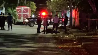 Autoridades se dieron cita en el lugar para tomar conocimiento de lo sucedido en Playa del Carmen