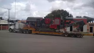 El cargamento tuvo que ser acompañado de una patrulla