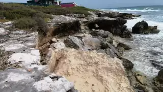 Candidatos ignoran grave erosión de acantilados en Isla Mujeres