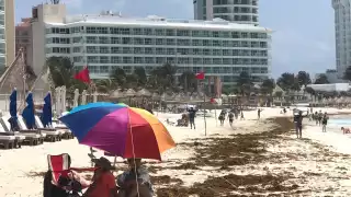 Los vientos se registran muy fuertes y el mar está muy agresivo