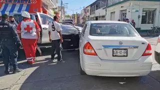 El choque dejó a una mujer en el hospital